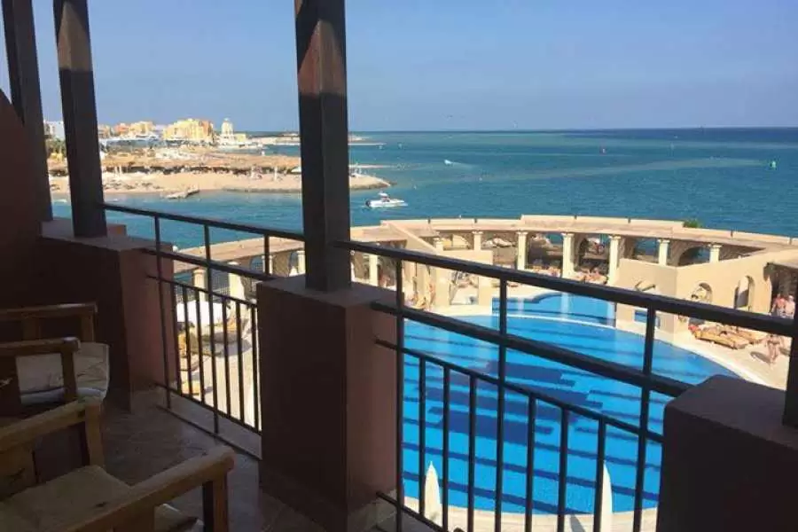 Sea View - Beach Front 1 Bedroom Apartment For Sale In El Gouna